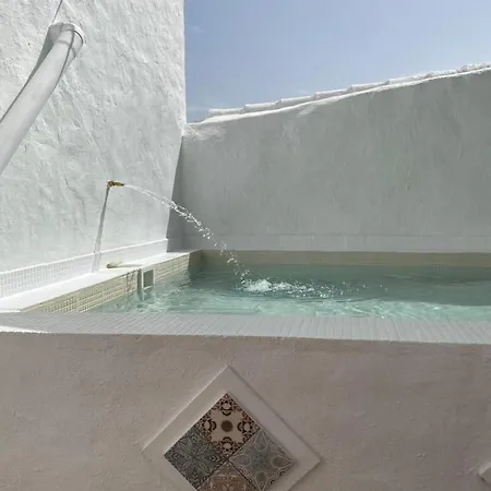 Vakantiehuis A Hidden Gem In Estepa. With Dip Pool, Wifi, Bbq! Estepa
